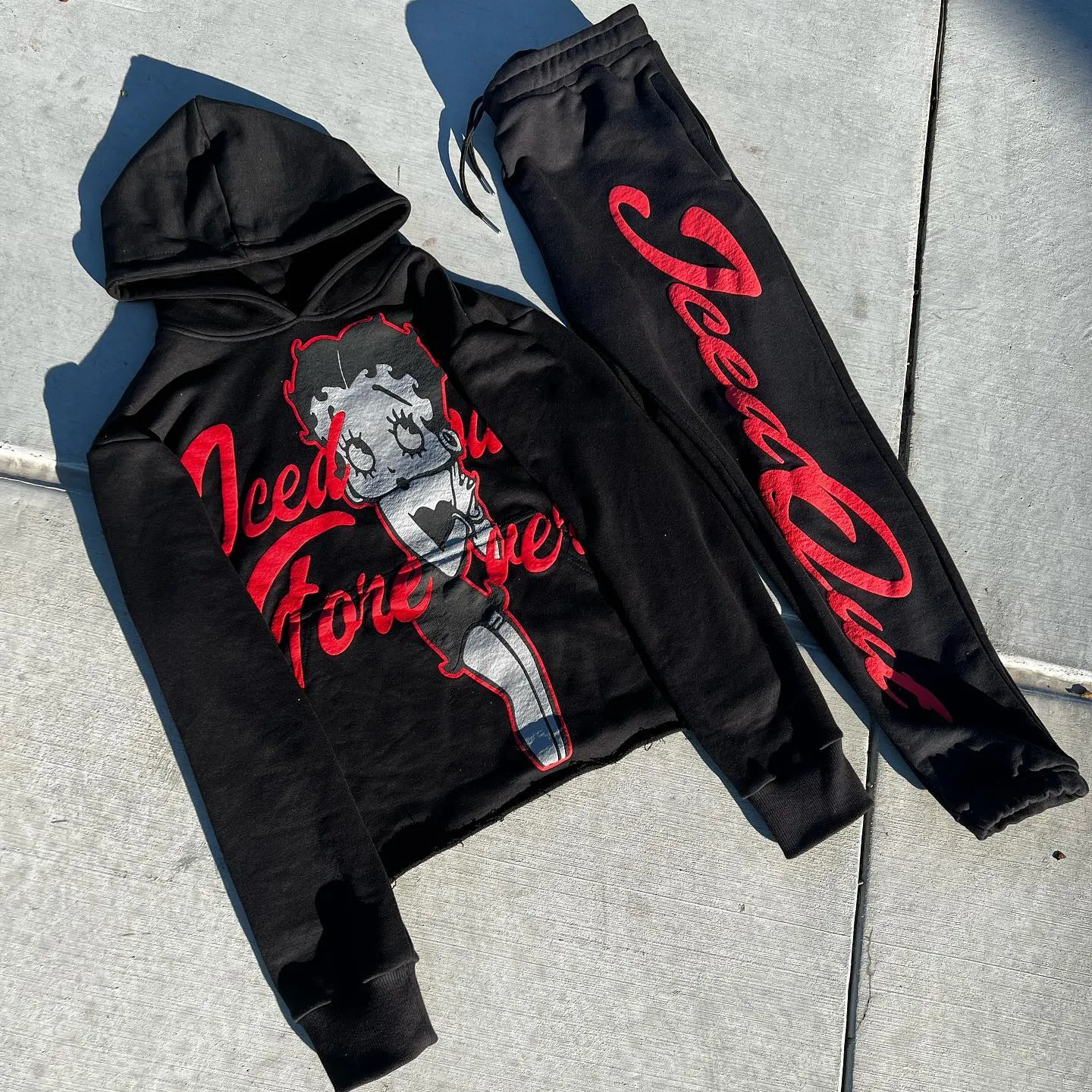 Fashionable personalized anime print hoodie set