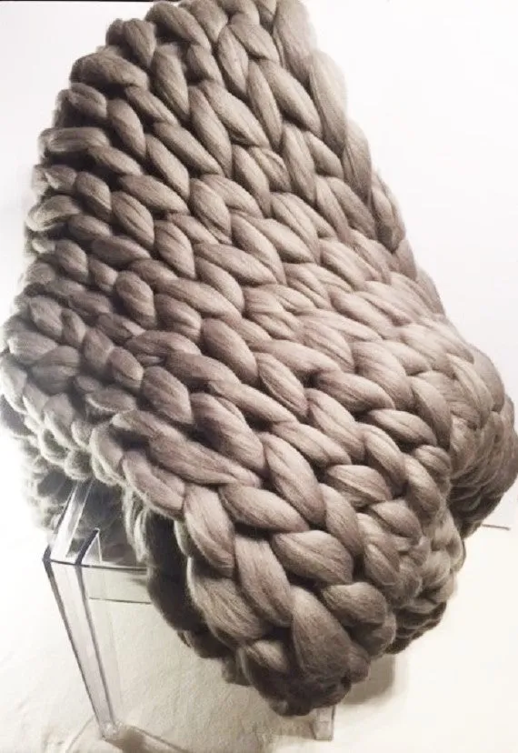 Super Chunky 100% Merino Wool Yarn. Silver